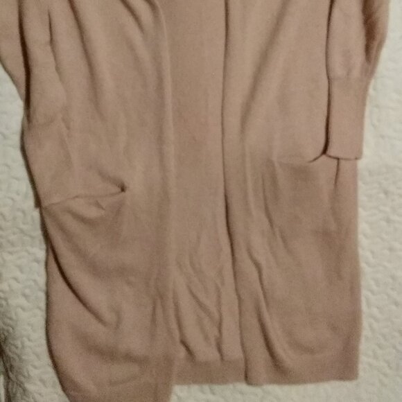 Old Navy Tan Cardigan.  Women's Size Small.  Like New Without Tags. - Picture 2 of 7